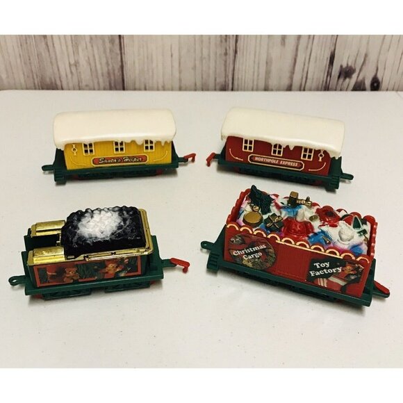 Vintage 1987 Northpole Express Train Cars Toy State Holiday - Picture 1 of 5
